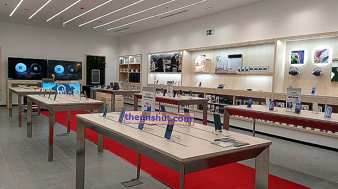 Åbningstider, placering og telefonnummer til Huawei-butikken i Madrid