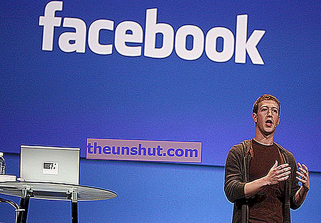 Facebook-Messenger-Mark-Zuckerberg-01