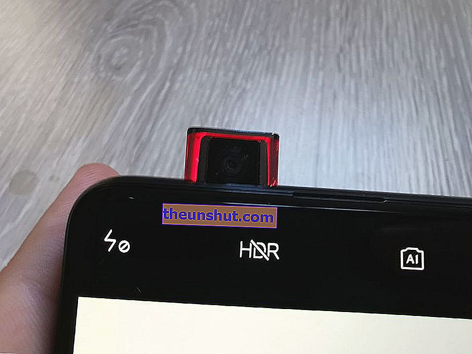 Fotocamera Xiaomi Mi 9T Pro splendente