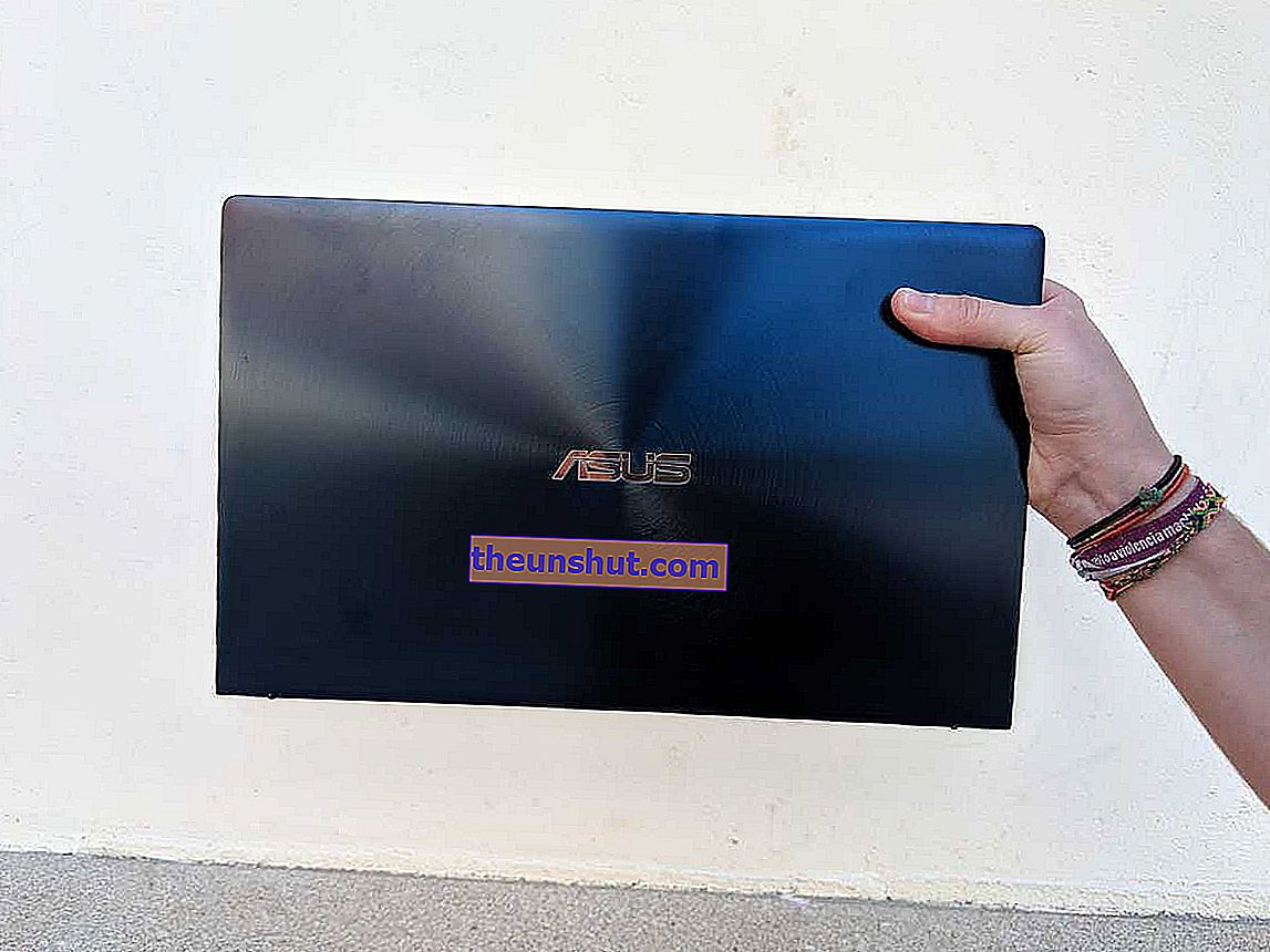 Asus ZenBook 14 UX433;  recensione di un notebook elegante e compatto