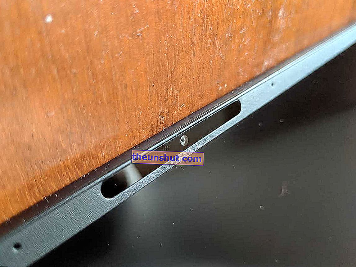 Asus ZenBook 14 UX433;  egy stílusos és kompakt notebook áttekintése