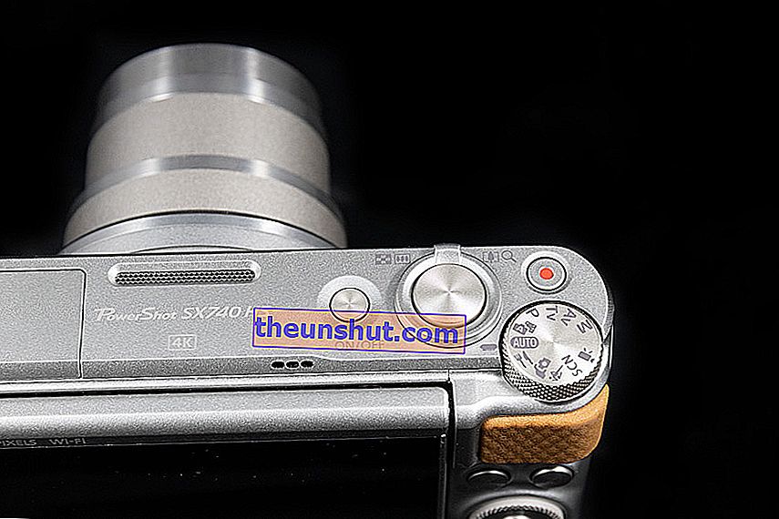 Vi har testet Canon PowerShot SX740 HS toppknapper