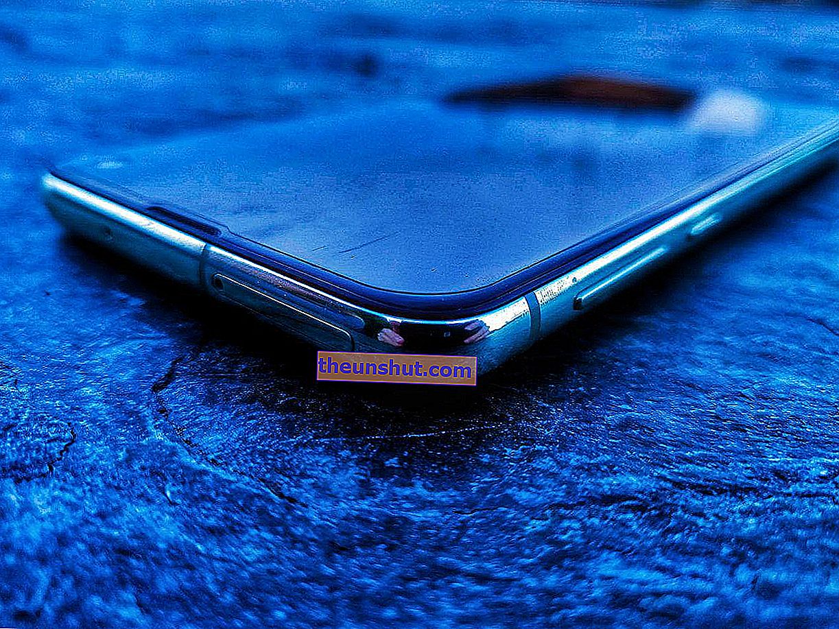 pregled Samsung Galaxy S10e 2