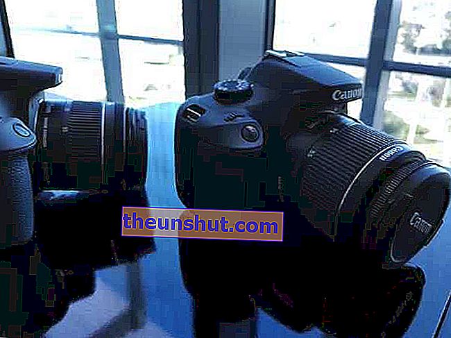 Canon EOS 4000D, цифров огледален фотоапарат за стартиране от десния крак