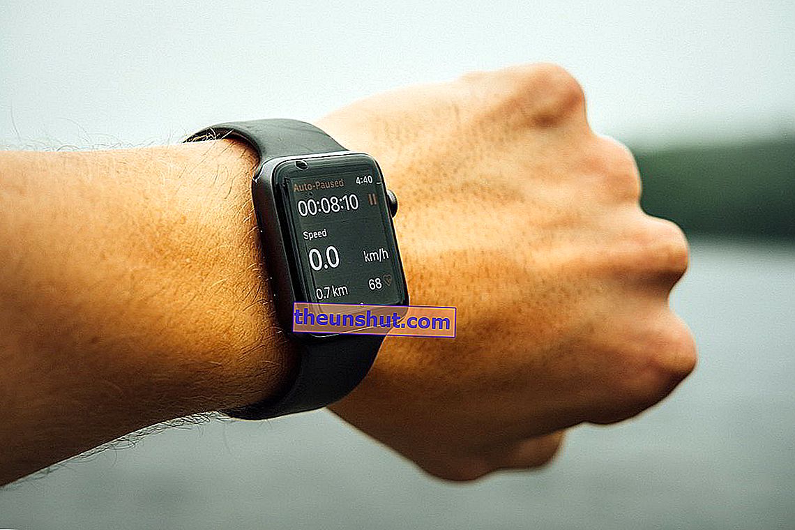 5 smartwatch in vendita su Amazon a meno di 100 euro