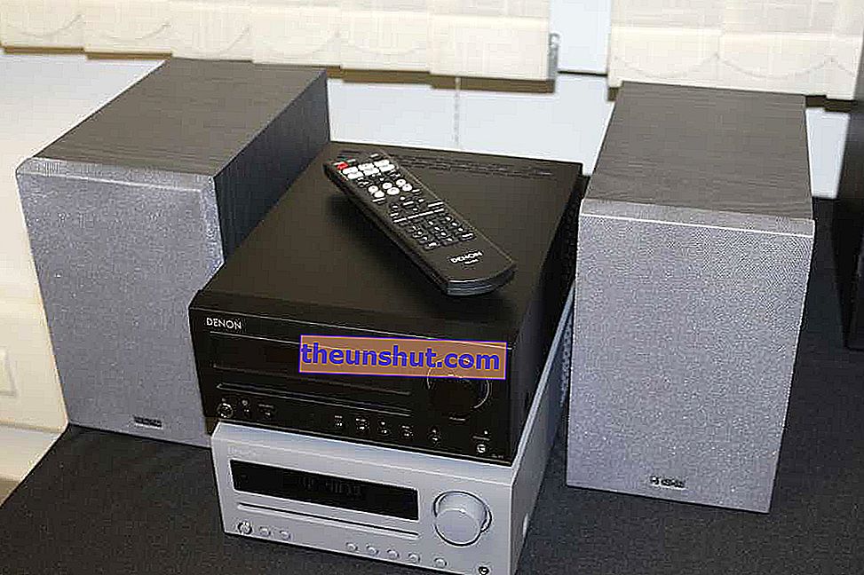 Denon D-T1, abbiamo testato il mini sistema stereo con lettore CD e Bluetooth