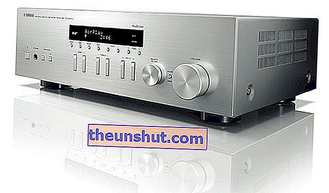 Yamaha R-N303D, stereomodtager med MusicCast og netværksfunktioner