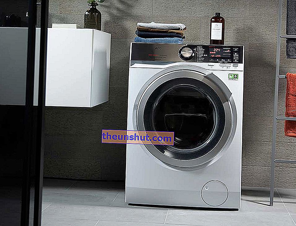 Indovina quanto tempo impiega la lavasciuga AEG 9000 per lavare e asciugare