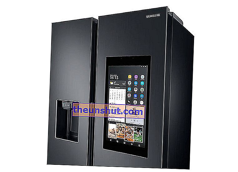 Основні характеристики підключених холодильників Samsung Family Hub Особливості Відображення списку покупок