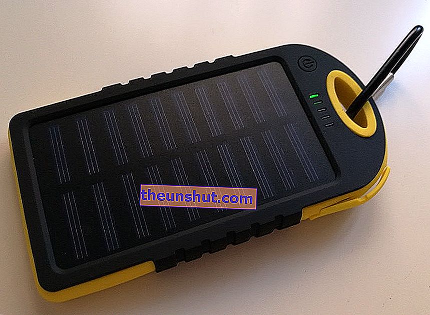 Vale la pena acquistare una batteria solare esterna per cellulari?