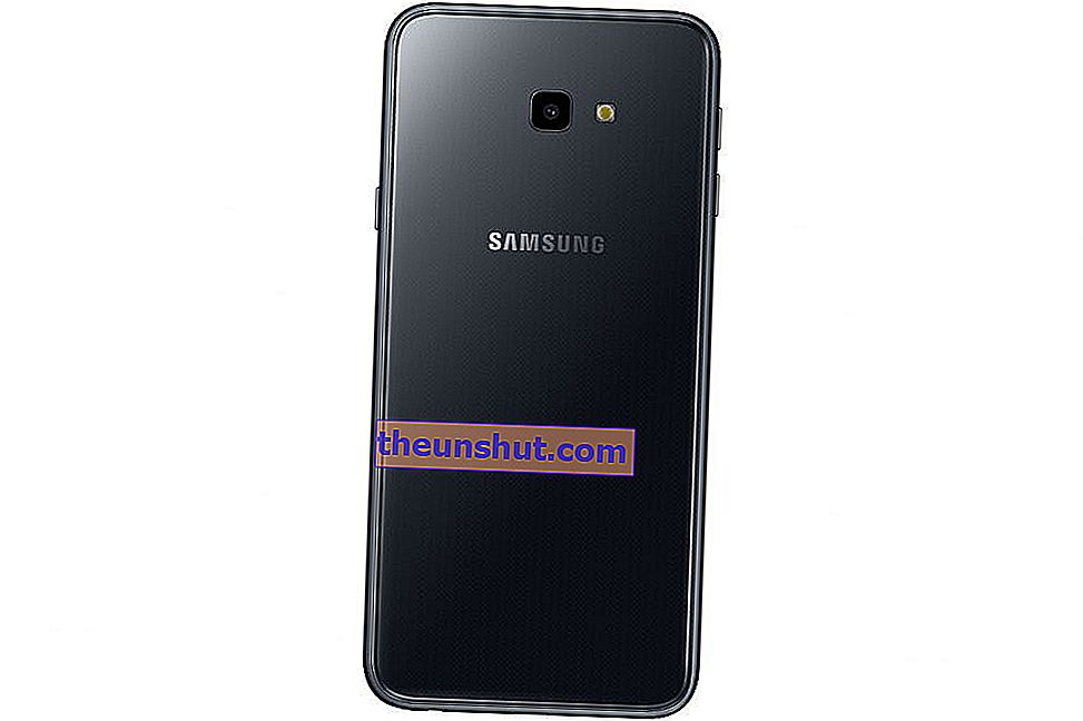 Samsung Galaxy J4 +;  cena, vlastnosti a názory