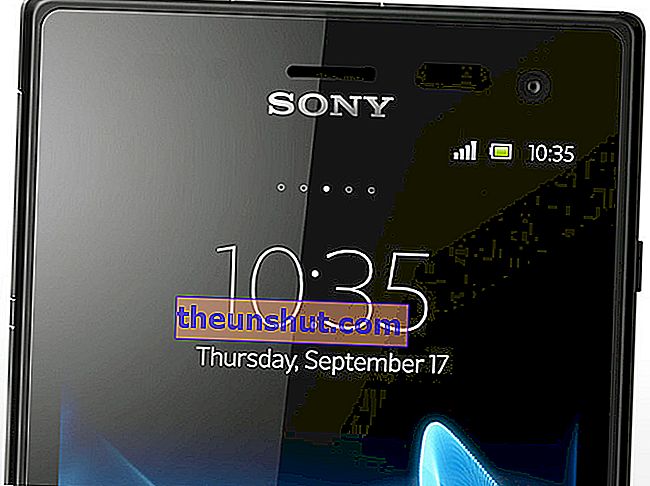 Sony Xperia acro S 04