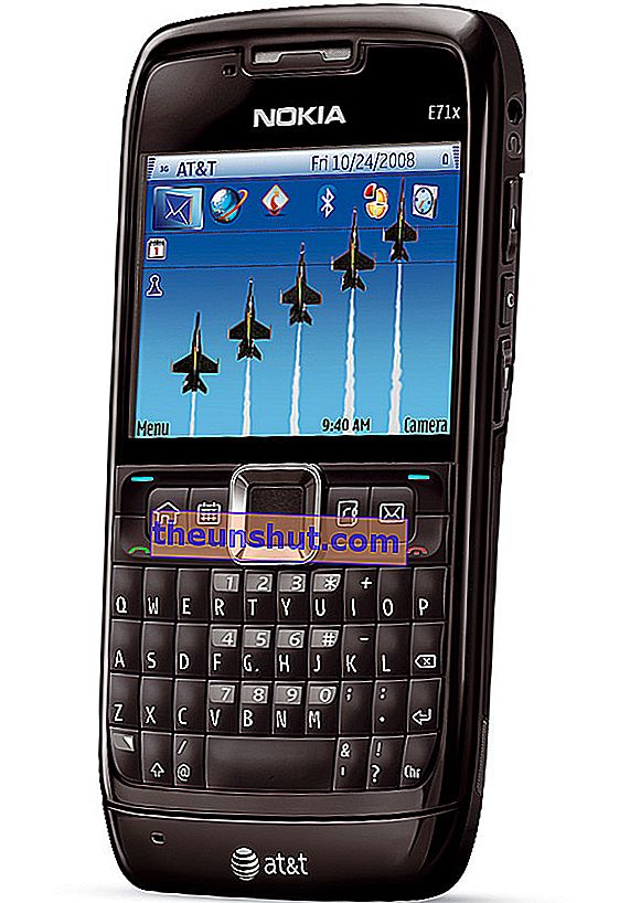 Nokia_E71_1