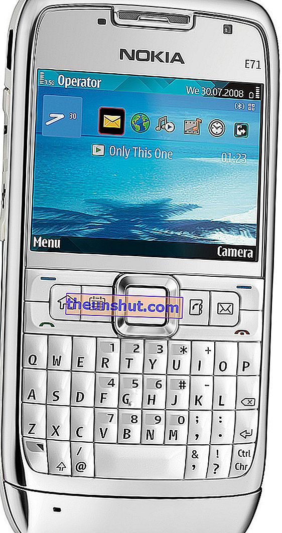 Nokia-E71_05