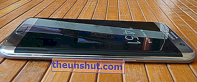 Rub zaslona Samsung Galaxy S7 ruba