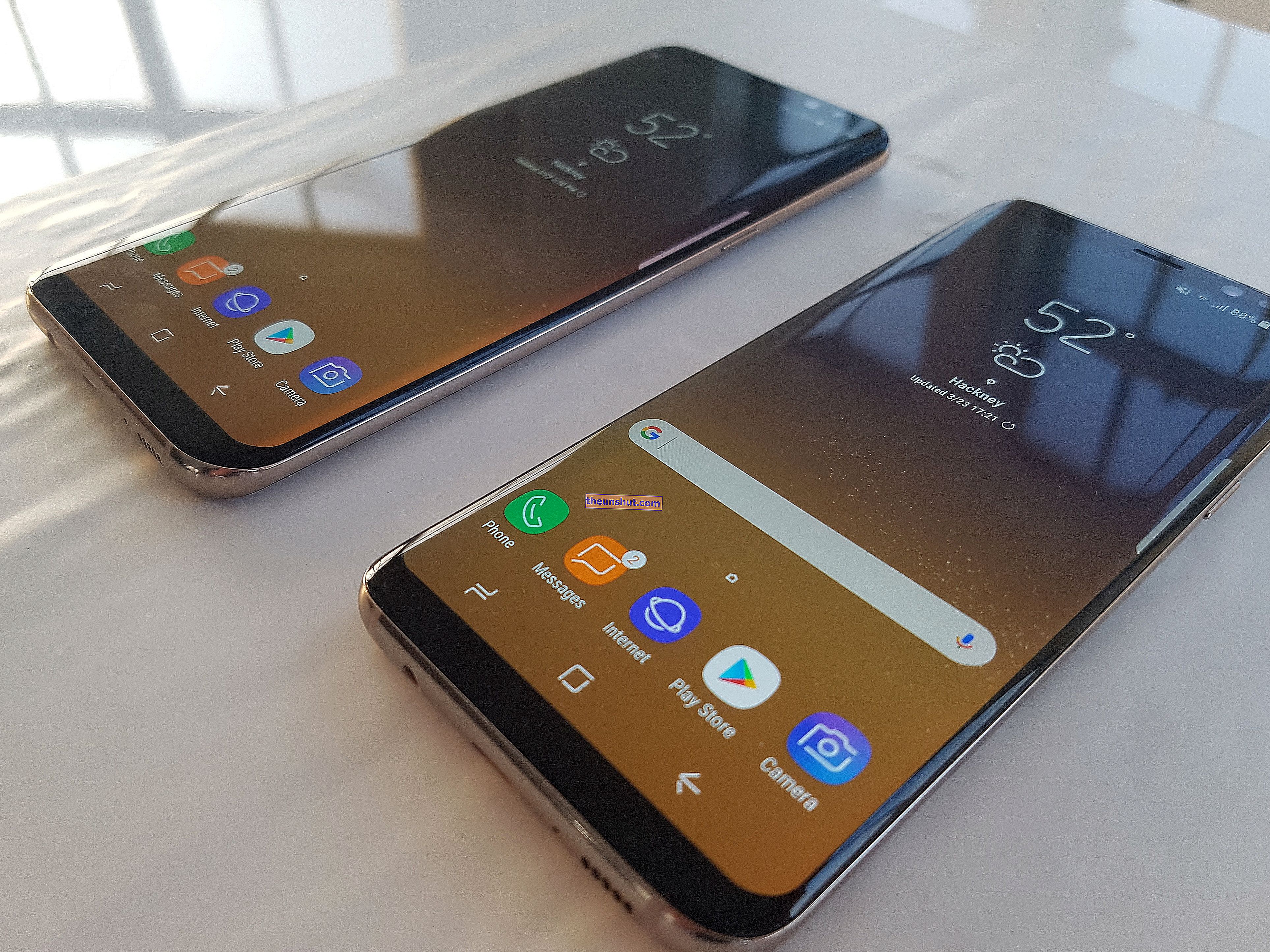 Galaxy S8 og Galaxy S8` + skjerm