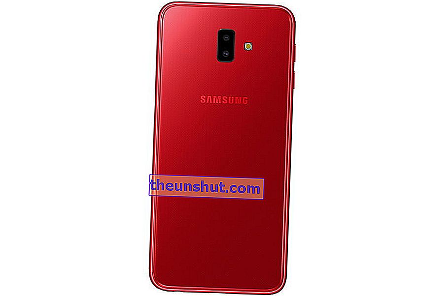 Samsung Galaxy J6 + achterkant