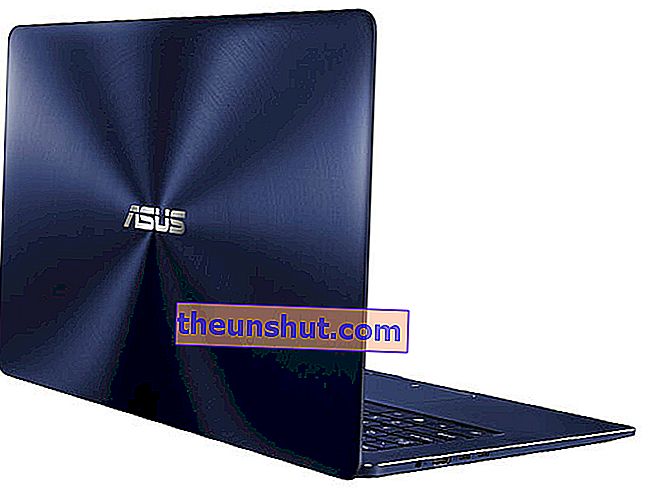 avviare il display dell'Asus ZenBook Pro