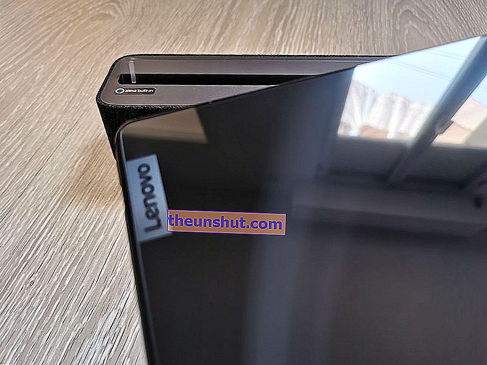 Lenovo Smart Tab P10 achterkant